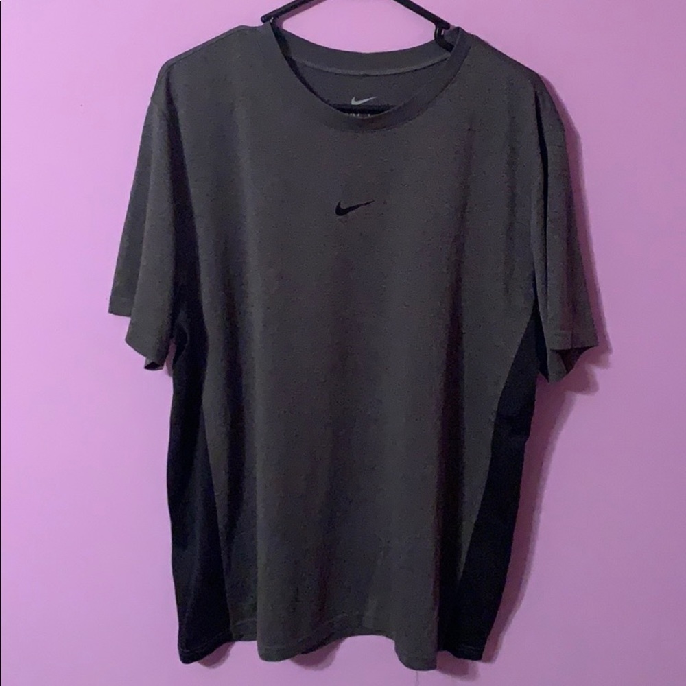 Nike t shirt